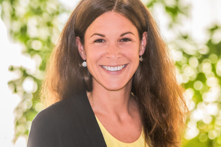 Foto Mitarbeiterin Nicole Alfert