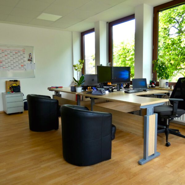 Foto vom Standort in Dortmund. Zu sehen ist ein schönes modernes Büro.
