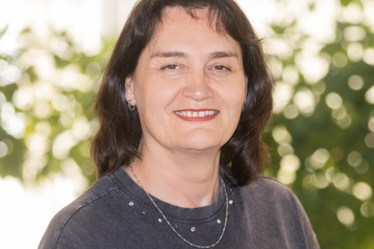 Foto Mitarbeiterin Elena Pustovoy