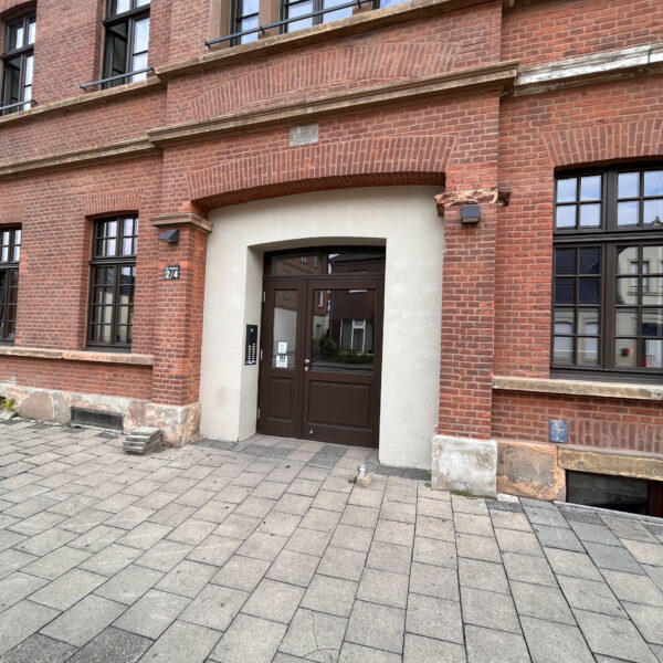 Foto vom Gebäude am Standort in Steinfurt. Zu sehen ist das alte Fabrikgebäude.
